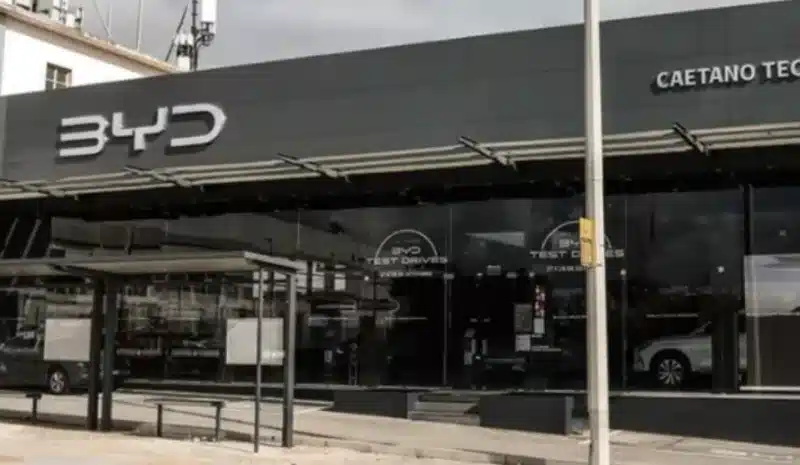 Concessionário BYD "Caetano" Lisboa Avenida Marechal Gomes da Costa