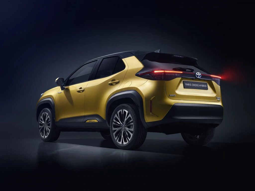 yariscross7