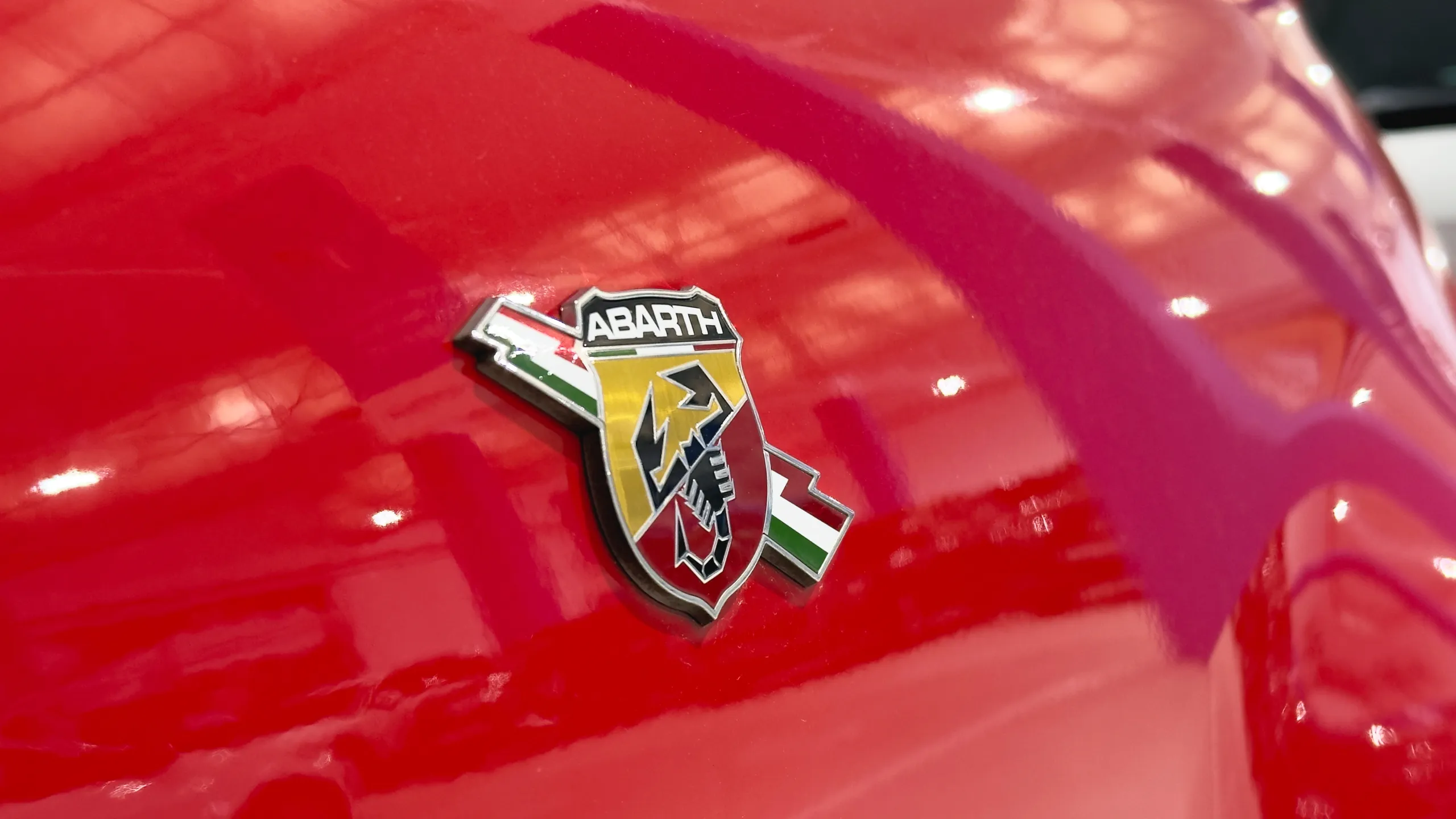 Abarth de ocasión El logo lateral de un Abarth de ocasión