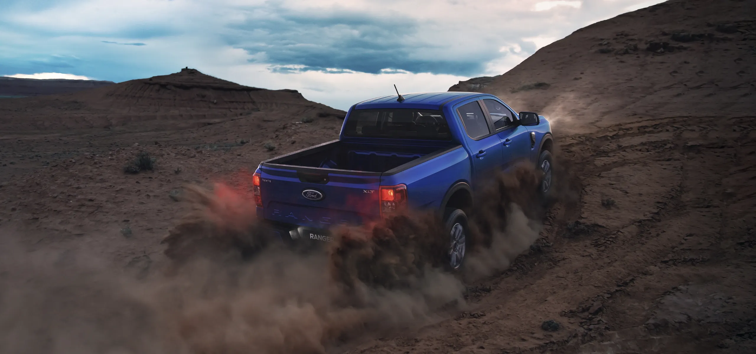 Ford Ranger driving through the dunes