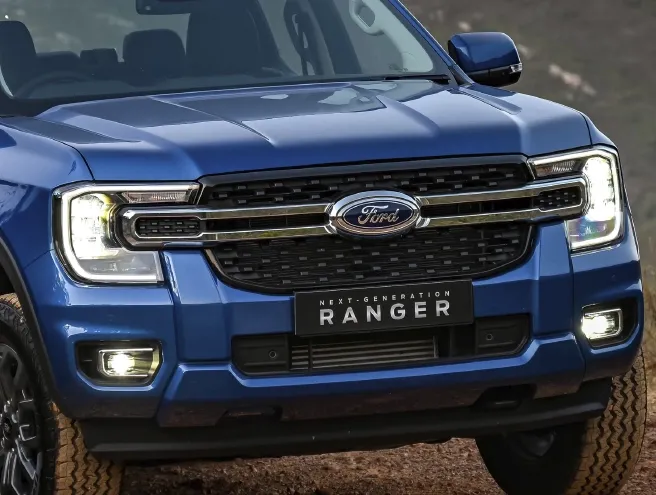 Ford Ranger XLT front