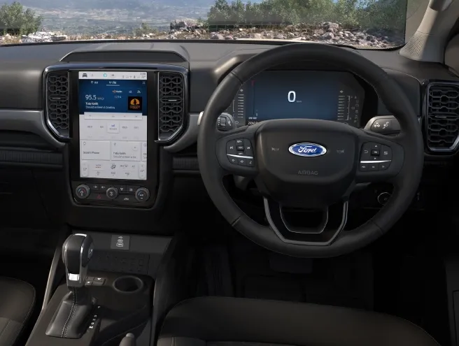 Ford Ranger XLT steering wheel, dashboard and center console