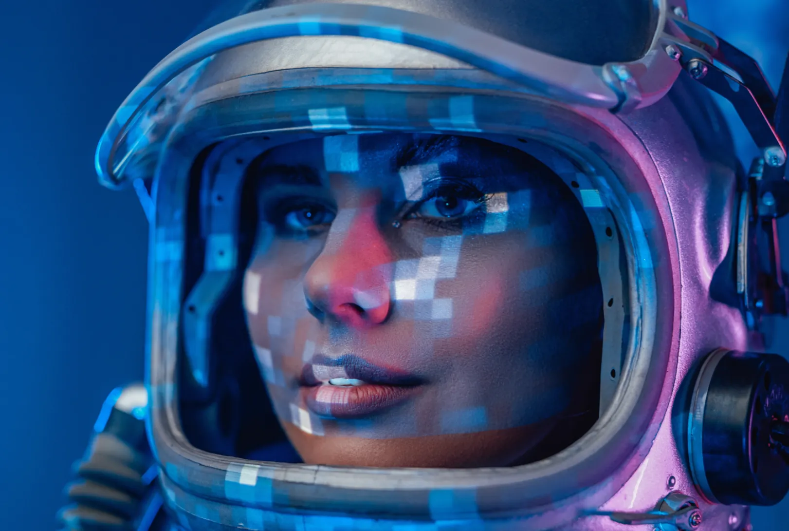 Astronauta mulher tecnológica